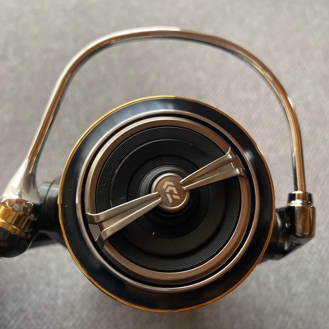 美品　ダイワ　19セルテート　LT3000-CXH フルベアリング