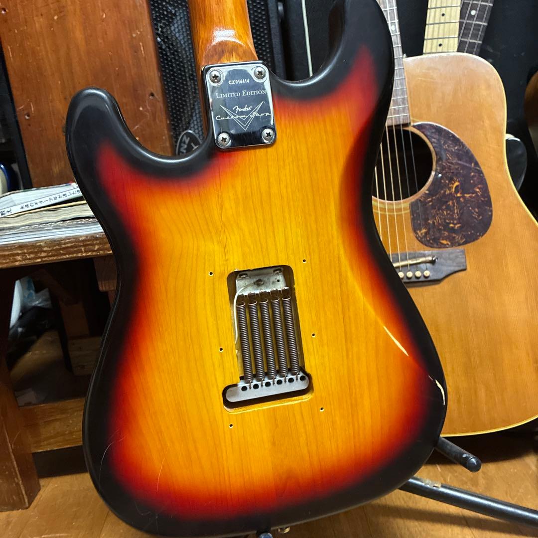 非Fenderストラト イングウェイ　スキャロップ　柾目ネック