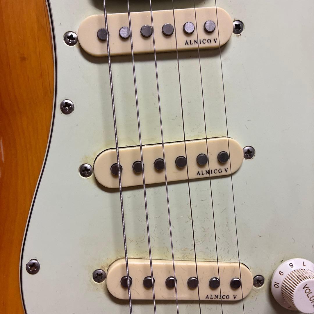 非Fenderストラト イングウェイ　スキャロップ　柾目ネック