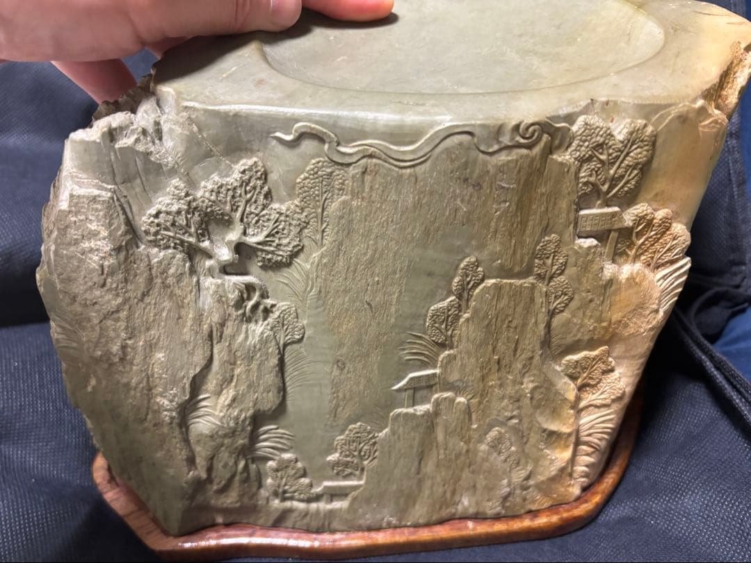 中国古美術品　山水風景彫硯　特大　緑端溪硯　15.6kg