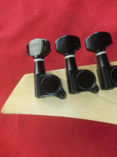 147：FERNANDES　フェルナンデス　エレキギター　ジャンク