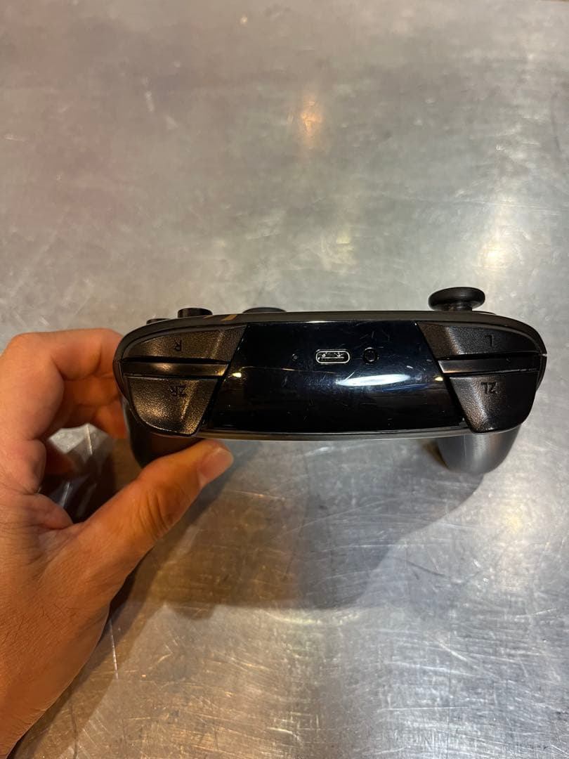 ニンテンドーswitchモンハンライズスペシャルエディションプロコンとオマケ付き