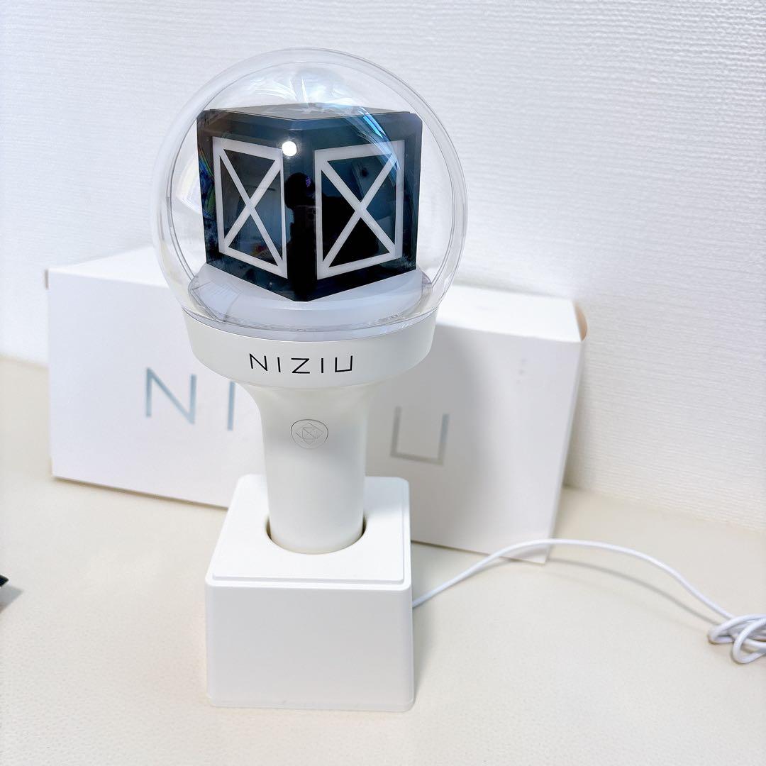 早い者勝ち‼️NiziU 公式ペンライトOFFICIAL LIGHT STICK