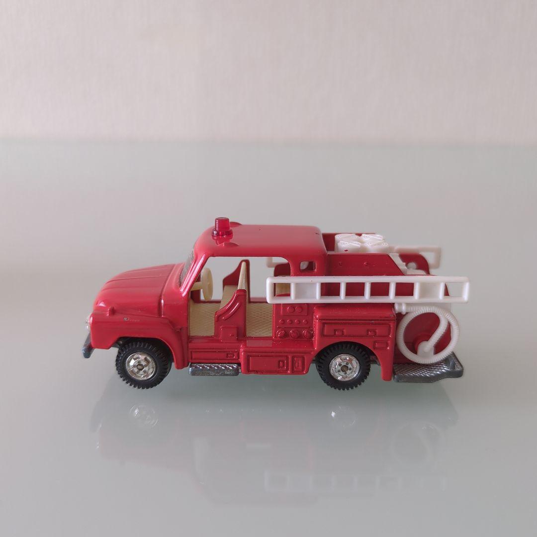 【初期型】黒箱 トミカ いすゞポンプ消防車 色指定箱