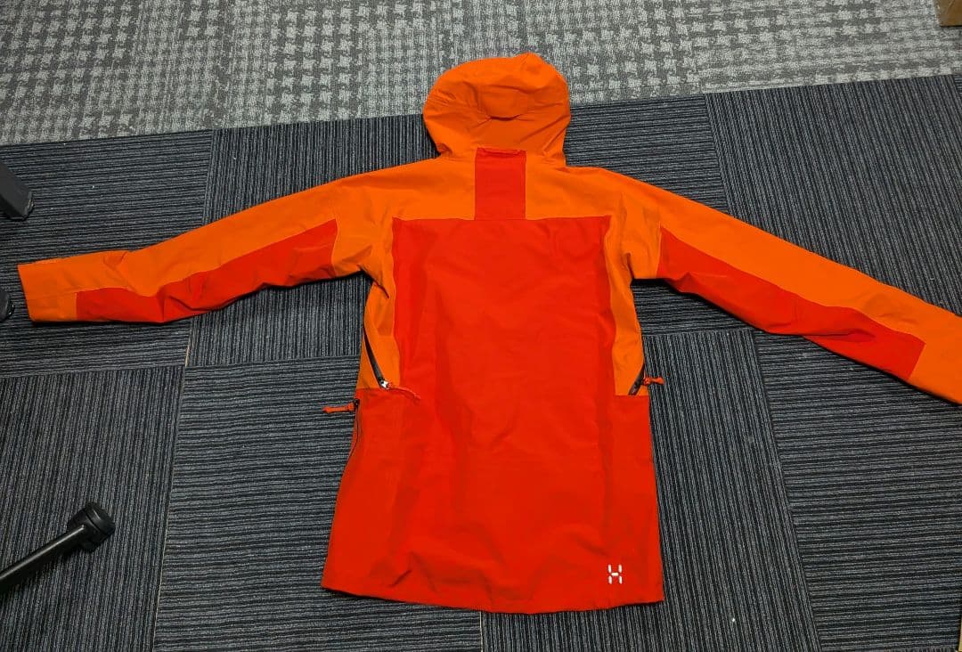 Haglofs ヴァッシ ゴアテックス ジャケット オレンジSサイズ
