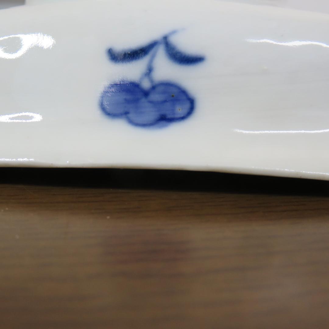 角皿 金彩 色絵付 蝶 へちま 菊 花文様 変形 古伊万里