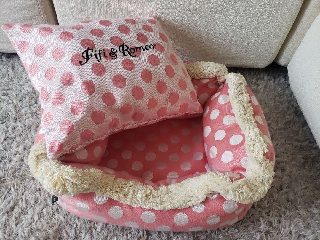 フィフィ＆ロメオ　カドラー　ベッド♡