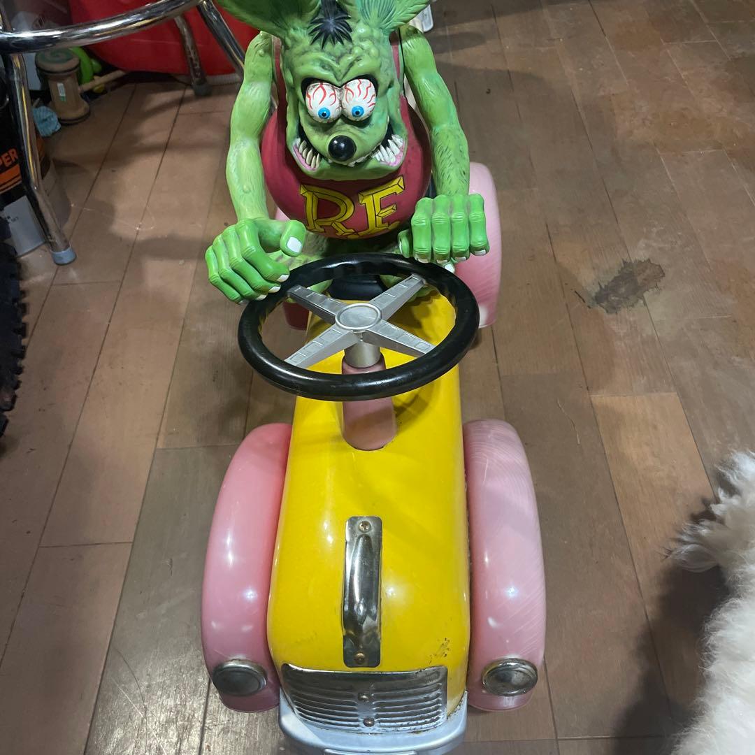 ラットフィンクとファイャーマッスルカー