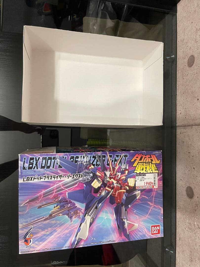 ダンボール戦機　LBX ドットブラスライザー•ジーエクスト