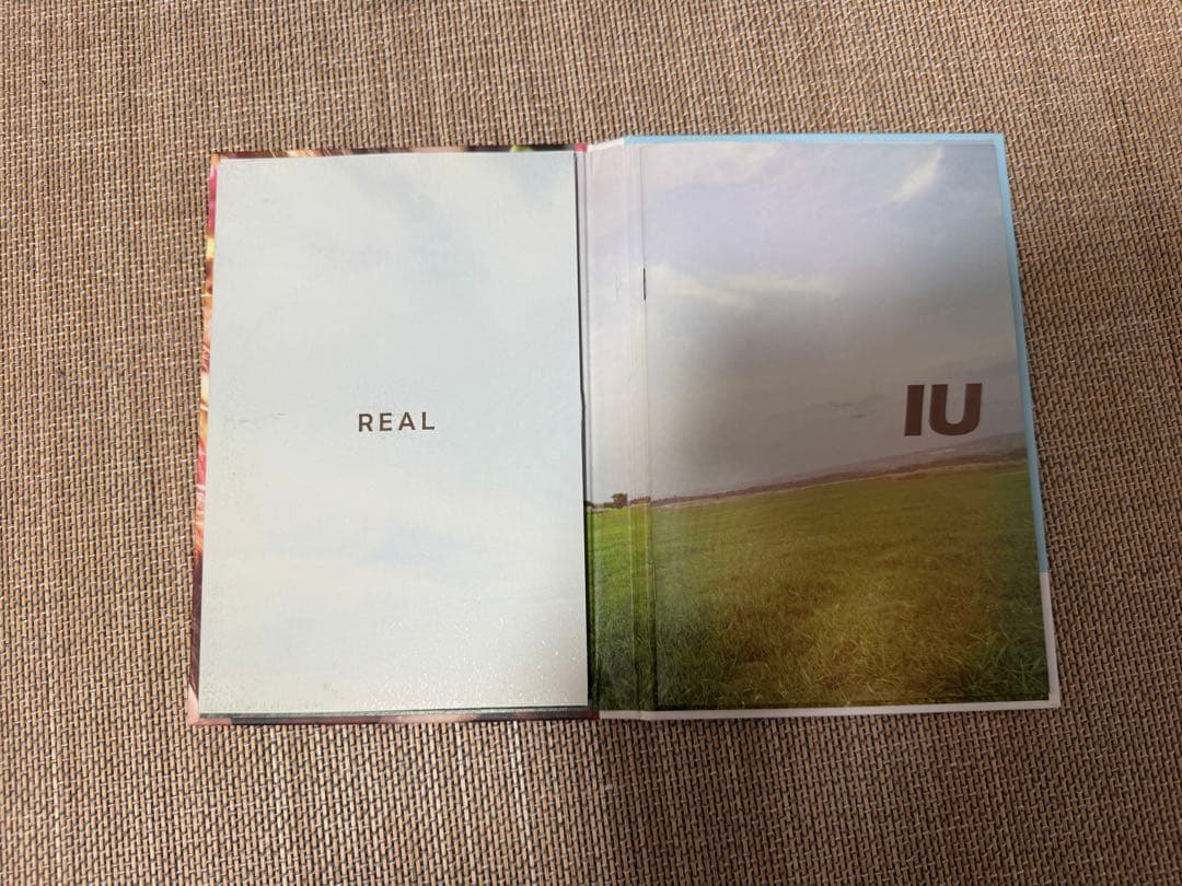 【直筆サイン入り】IU REAL アルバム　韓国盤CD