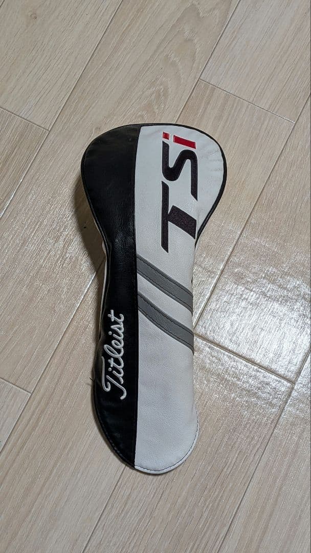 Titleist TSi3 ドライバー 9° ブラック ヘッドのみ