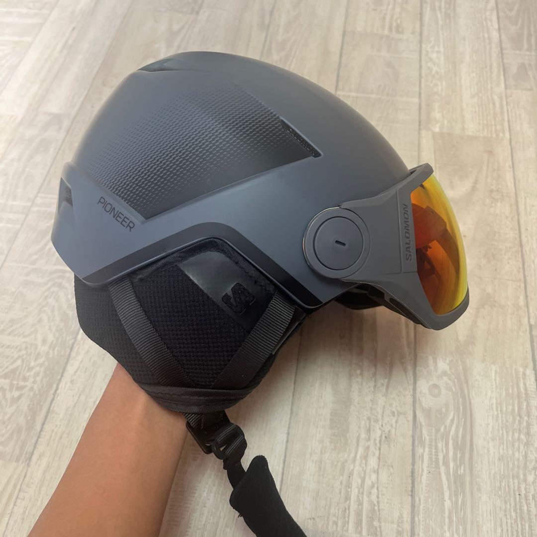 Salomonヘルメット