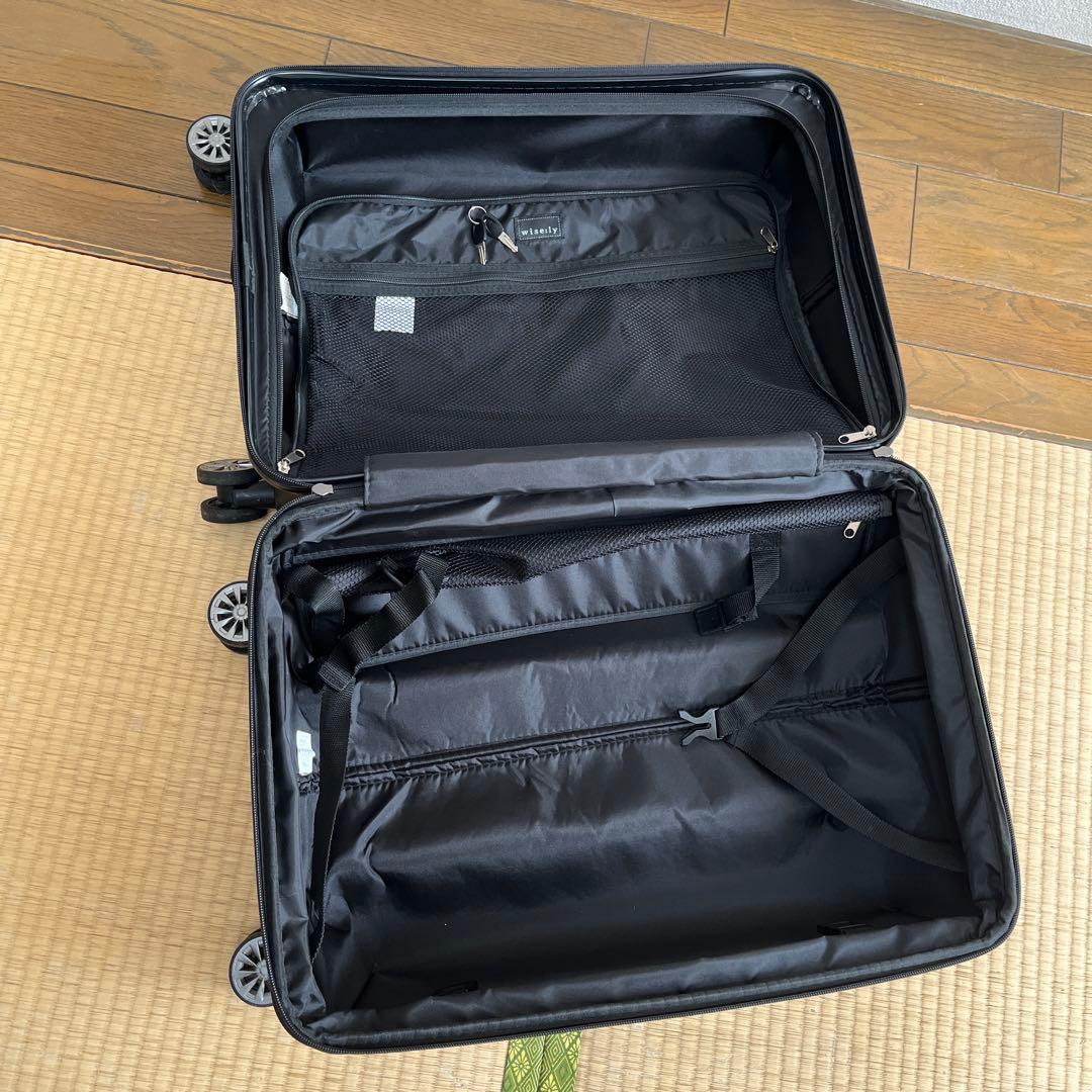 wise:ly（ワイズリー）のキャリーケース 赤 4輪 機内持ち込み可