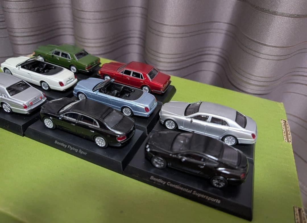京商 1/64ベントレーミニカー8台