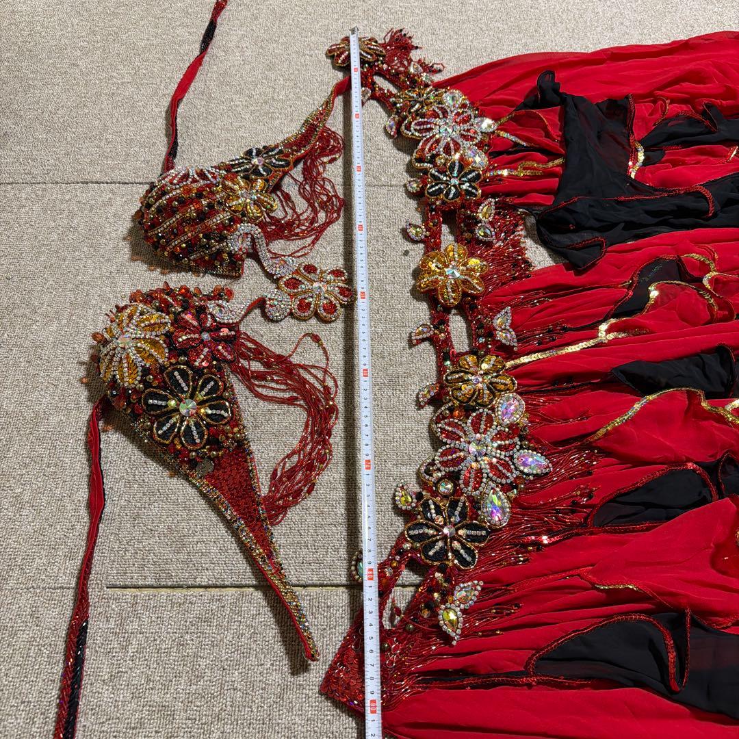 赤と黒のベリーダンスセットアップ
