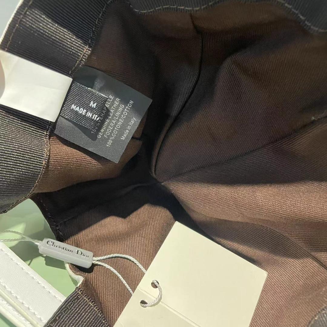 Diorオール エンブロイダリーロゴ キャップ ホワイト