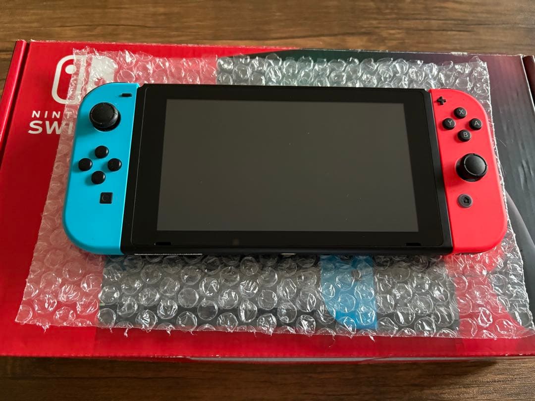 Nintendo Switch ニンテンドースイッチ　本体　ソフト付き