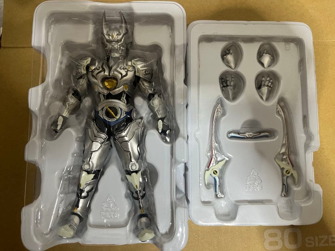 真骨彫製法 S.H. Figuarts 牙狼 銀牙騎士ゼロ 絶狼