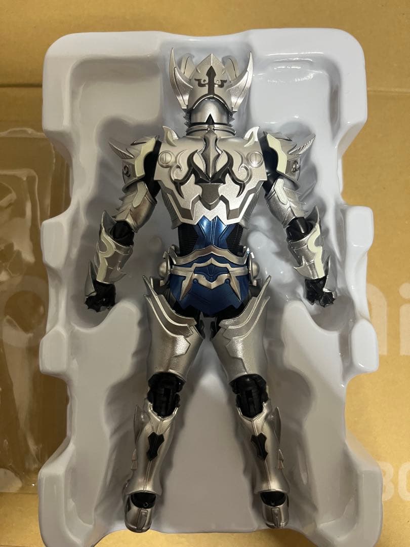 真骨彫製法 S.H. Figuarts 牙狼 銀牙騎士ゼロ 絶狼