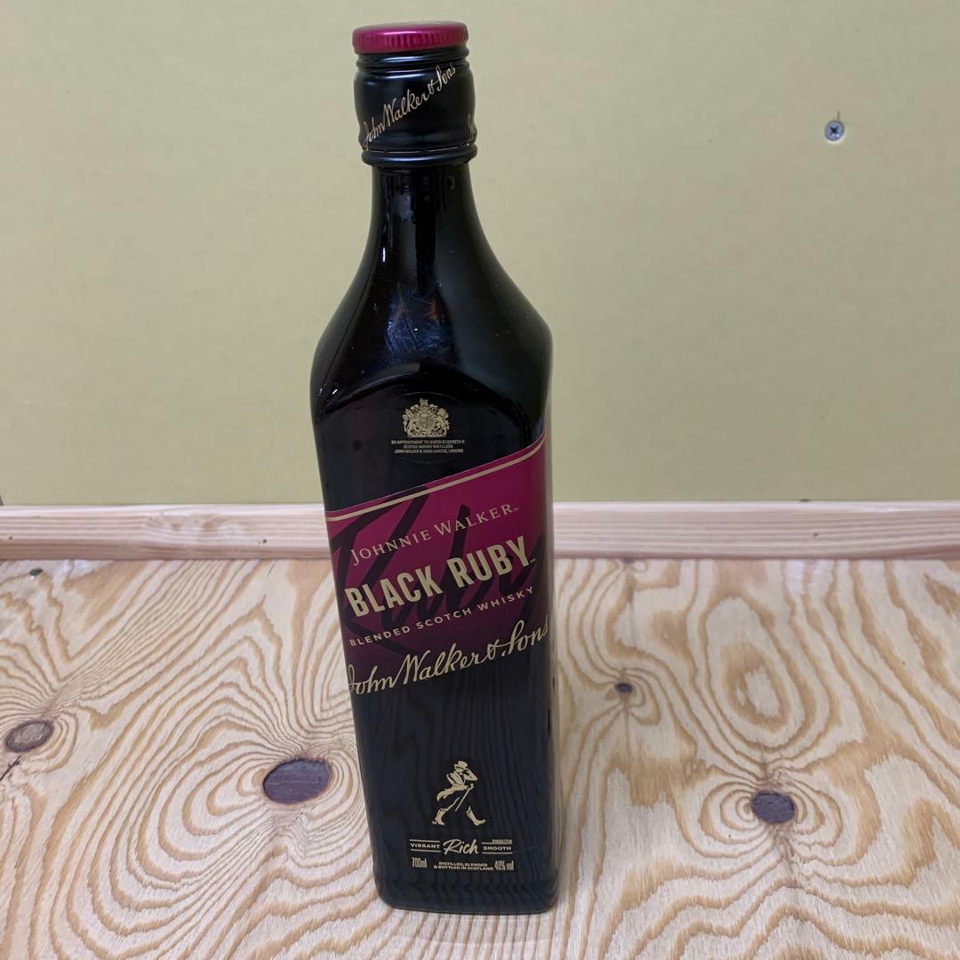 ピロ様　　山崎 シングルモルトウイスキー 1923年製造　　ブラックルビー　2本