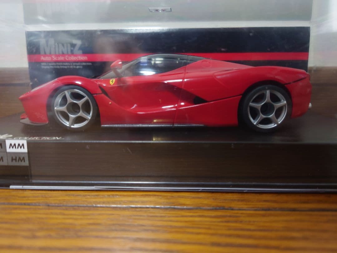 ミニッツボディ ラフェラーリ レッドバージョン