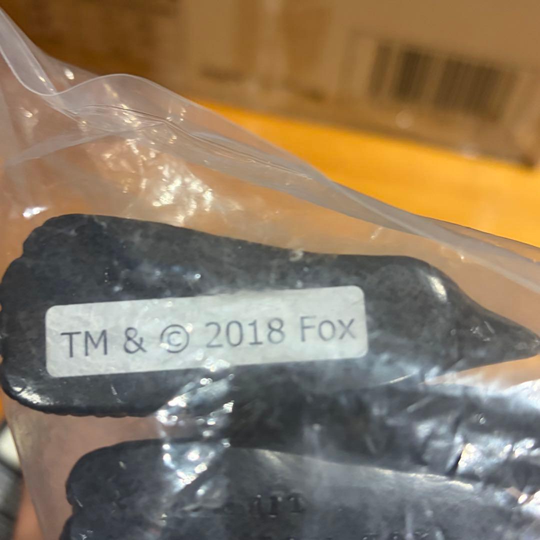 マーミット エイリアン（360mm）クリア×ブラックラメ プロップイメージ