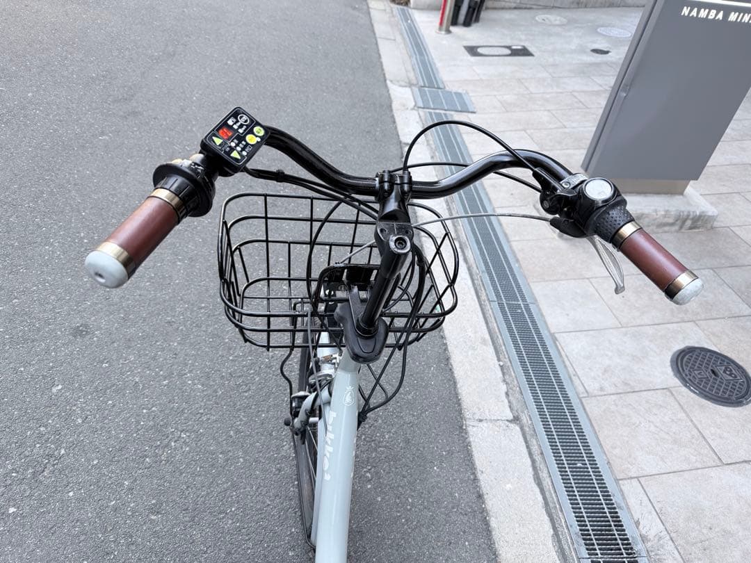 大阪府　子供乗せ　ブリヂストン　電動アシスト自転車 チャイルドシート付き グレー