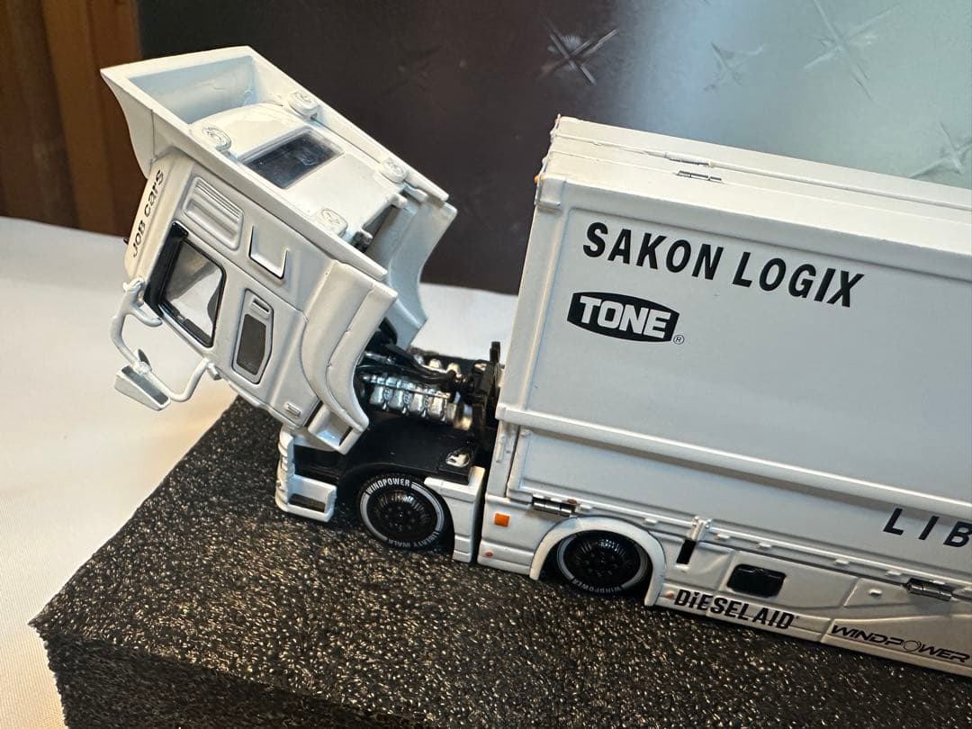 GCD 三菱ふそう リバティーウォーク トラック 1/64 LBWK