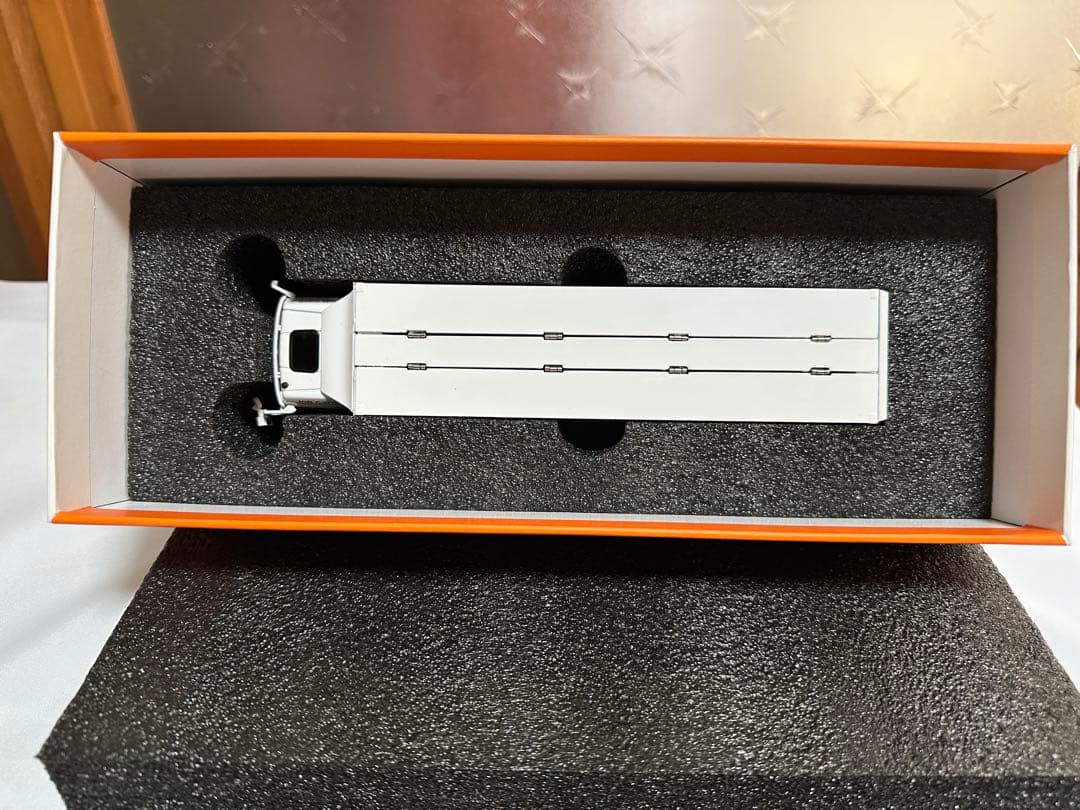 GCD 三菱ふそう リバティーウォーク トラック 1/64 LBWK