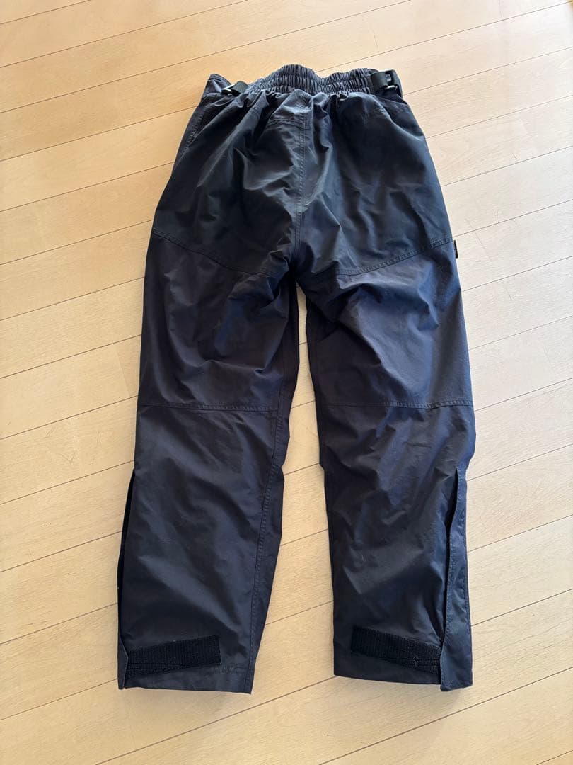 チームダイワ　ゴアテックス　パンツ　Lサイズ　黒