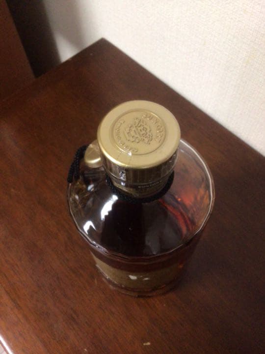 サントリー 響 700ml ゴールドラベル　古酒　ウイスキー