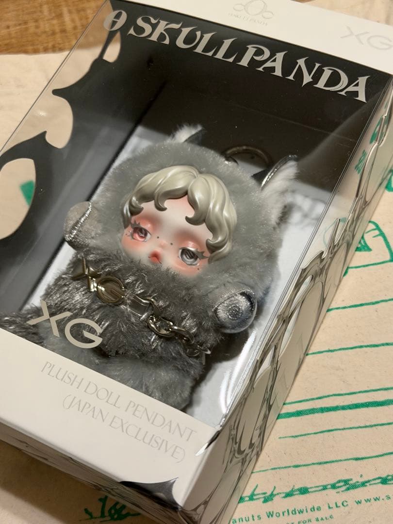 ポップマート スカルパンダ × XG ぬいぐるみペンダント