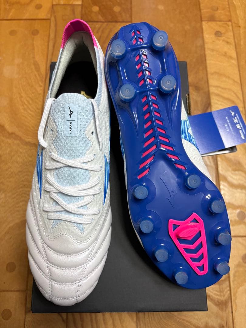 新品　激レア　限定カラー　ミズノ　モレリア ネオ4 β JAPAN