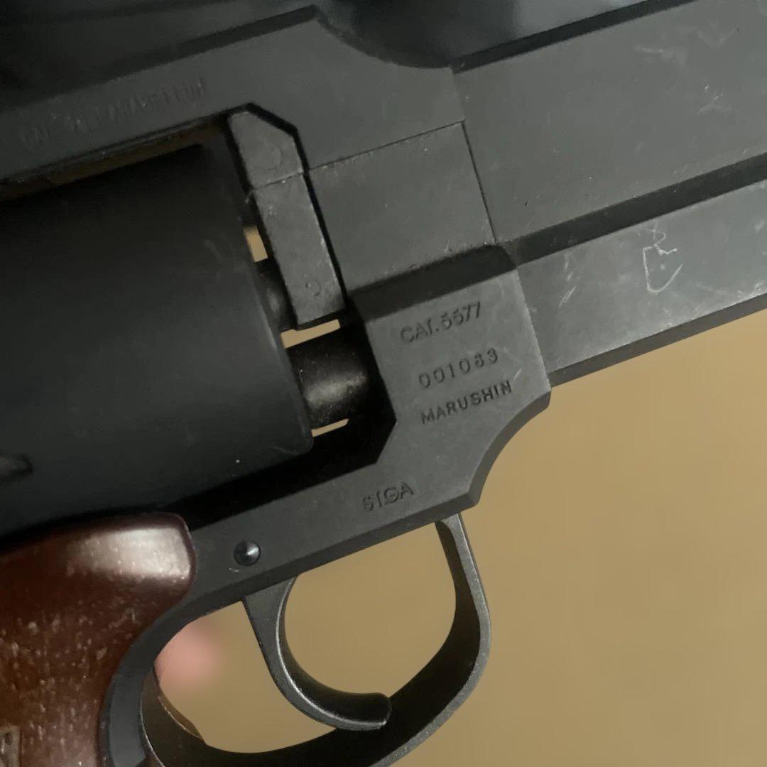 マテバリボルバー　木製グリップ　ガスガン マルシン 弾6発付き