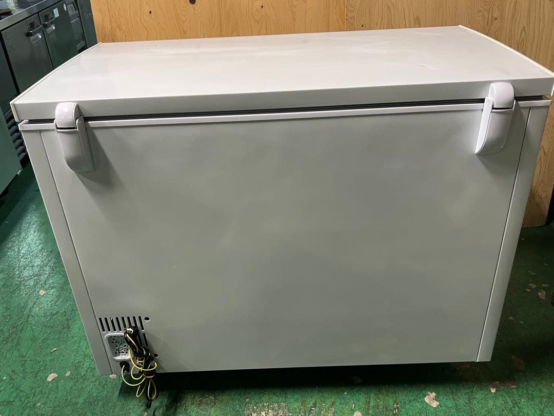 2023年 テンポス冷凍ストッカー 282L ③