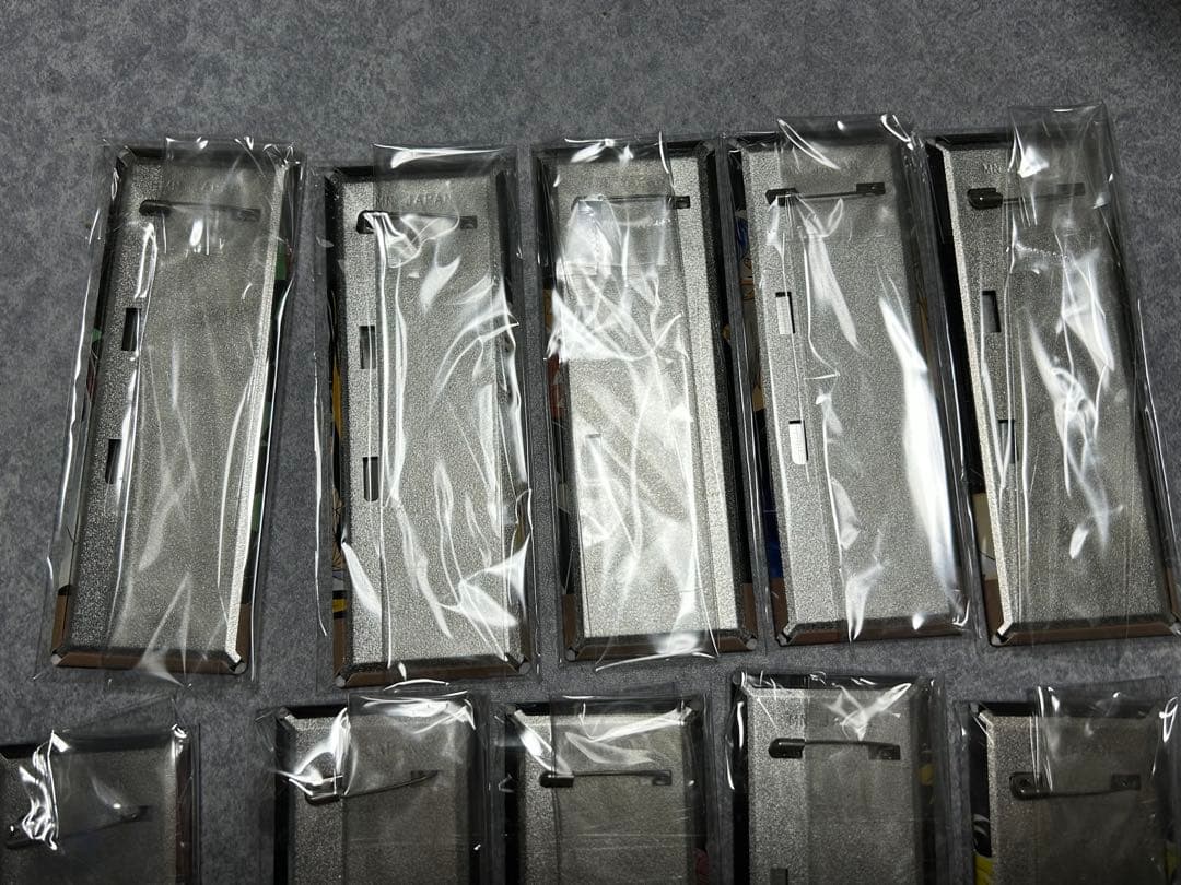 鬼滅の刃　第1弾　絵札缶バッジ　全13種類　セミコンプ