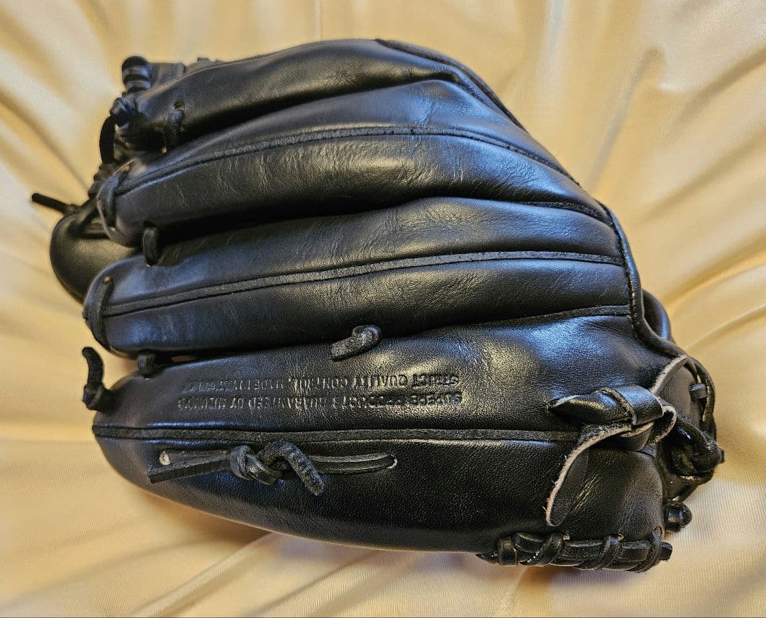 硬式グローブ　ミズノ　ビクトリーステージ Mラベル