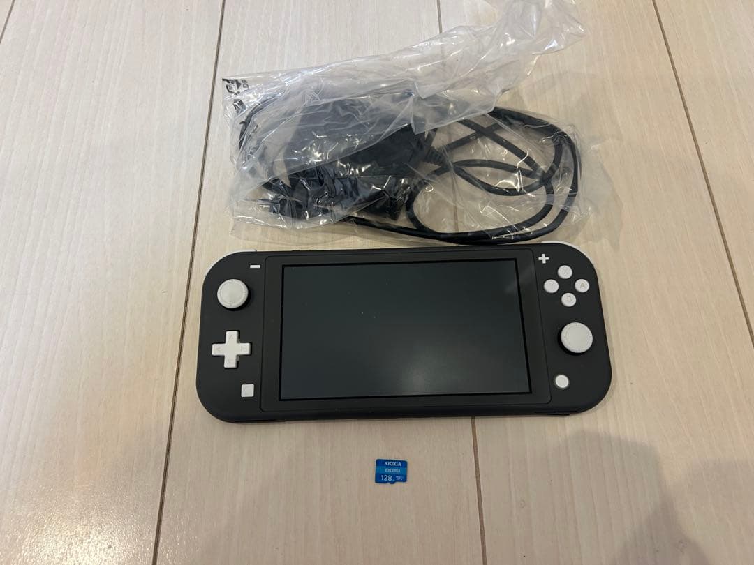 i*o様 Nintendo Switch Lite グレー 本体
