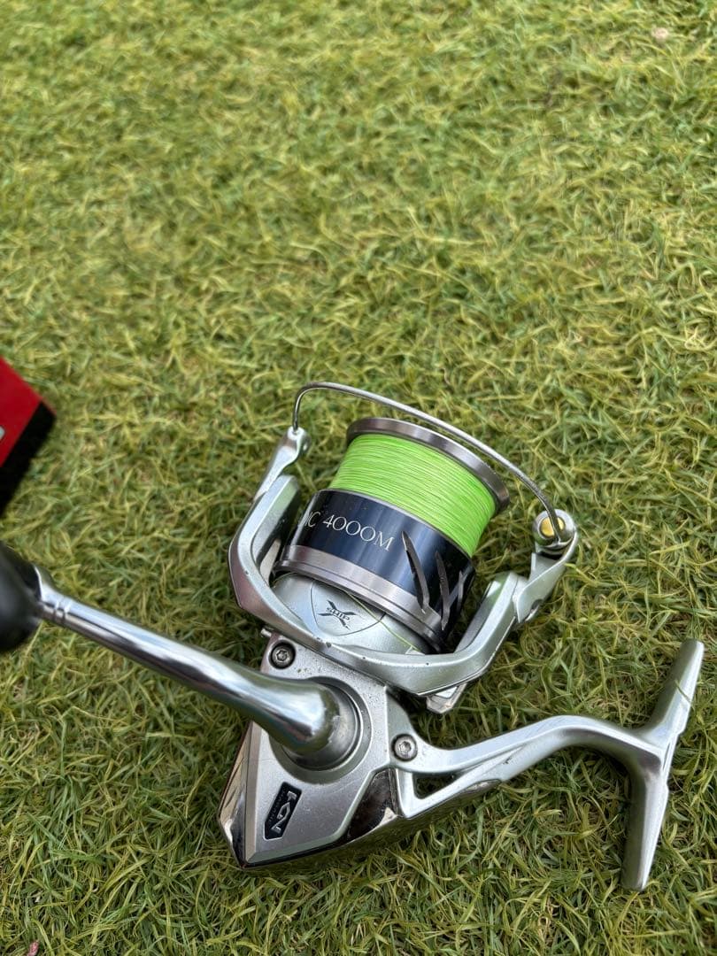 SHIMANO STRADIC 4000XGM スピニングリール