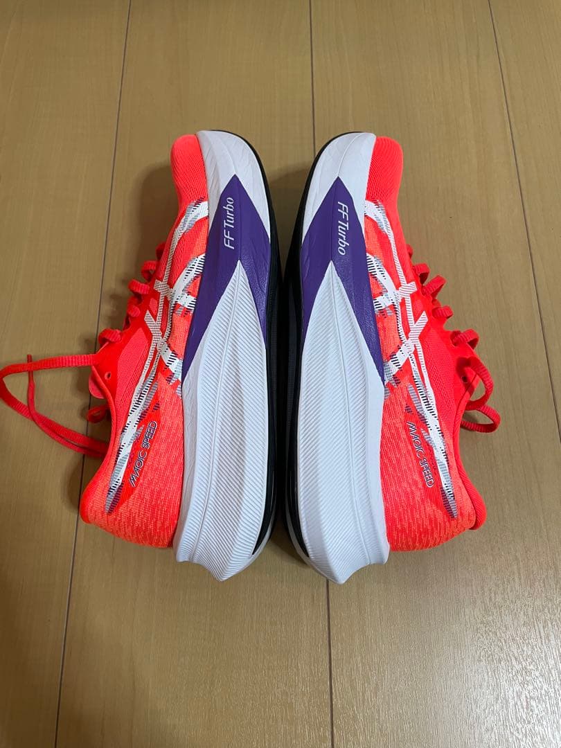 美品 ASICS マジックスピード４wide 25.0cm アシックス