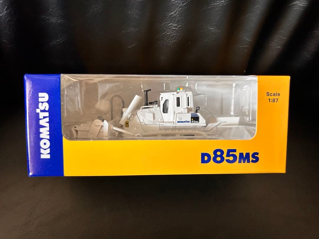 コマツ KOMATSU 株主優待 ミニチュア 非売品