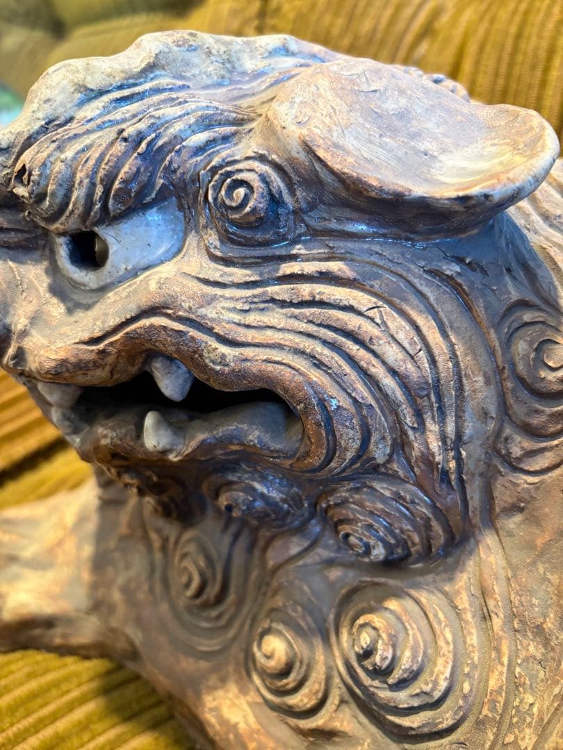 大きめサイズ獅子　置物