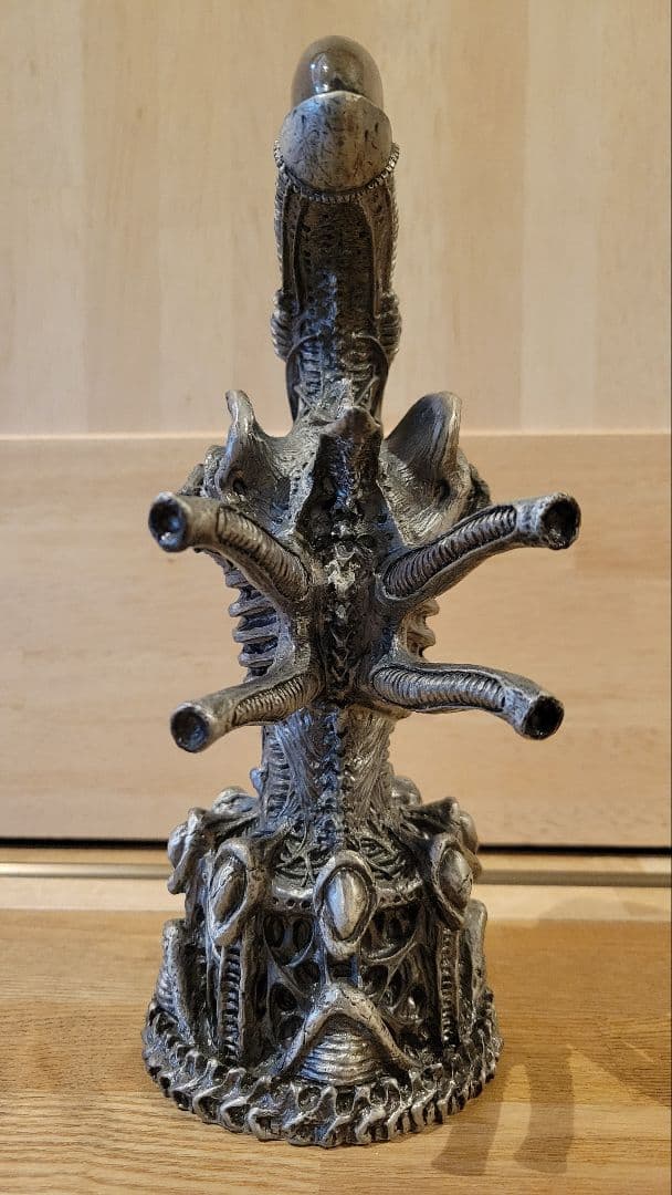 エイリアン スタチュー ピューター製