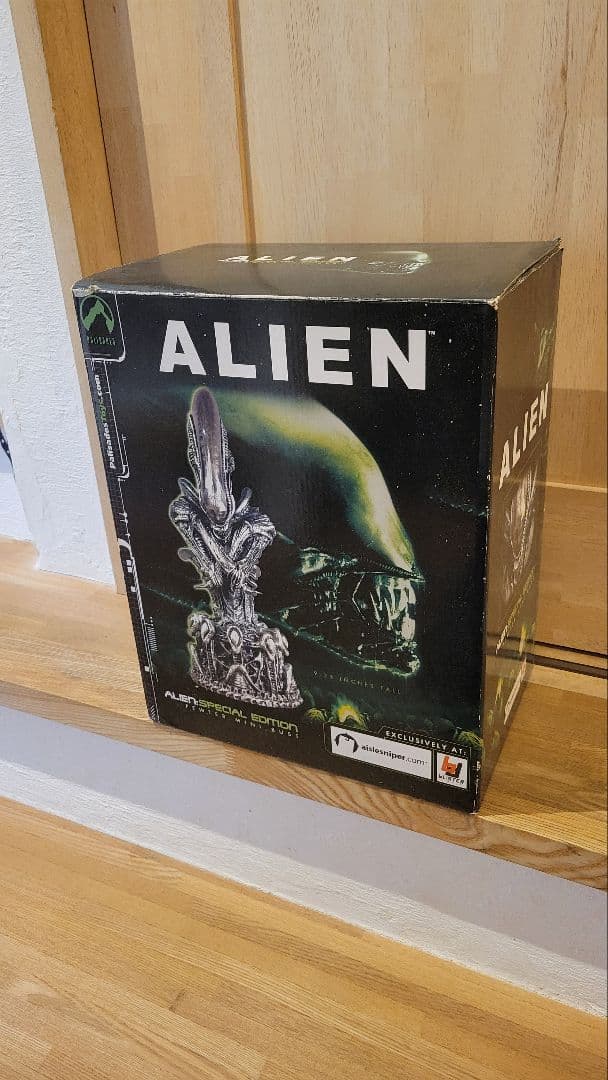 エイリアン スタチュー ピューター製