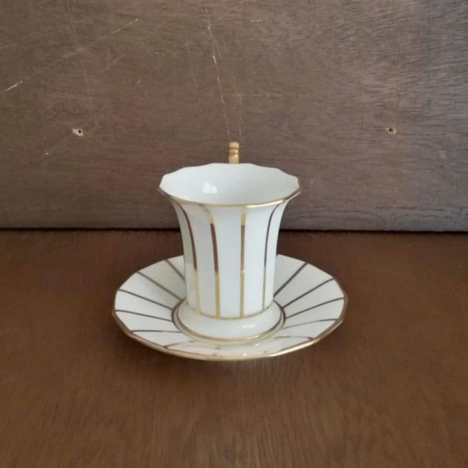 逸品　金彩装飾ハイハンドルC&S　アールデコ　Cauldon　英国アンティーク