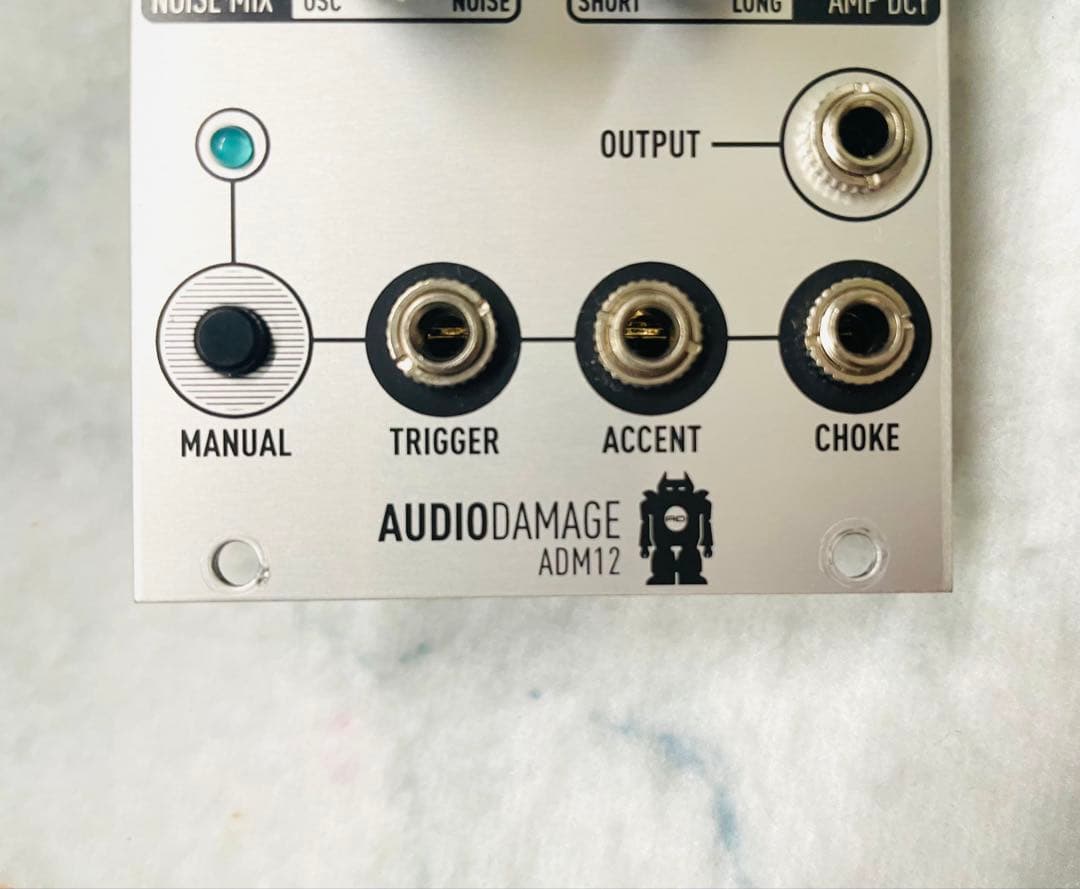 生産終了品 Audio Damage ADM12 Neuron 稼動品 シンセ