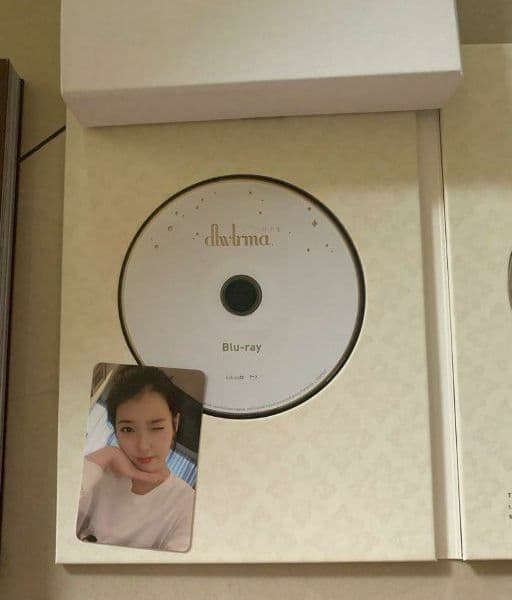 IU  10th Anniversary dlwlrma ライブコンサートDVD