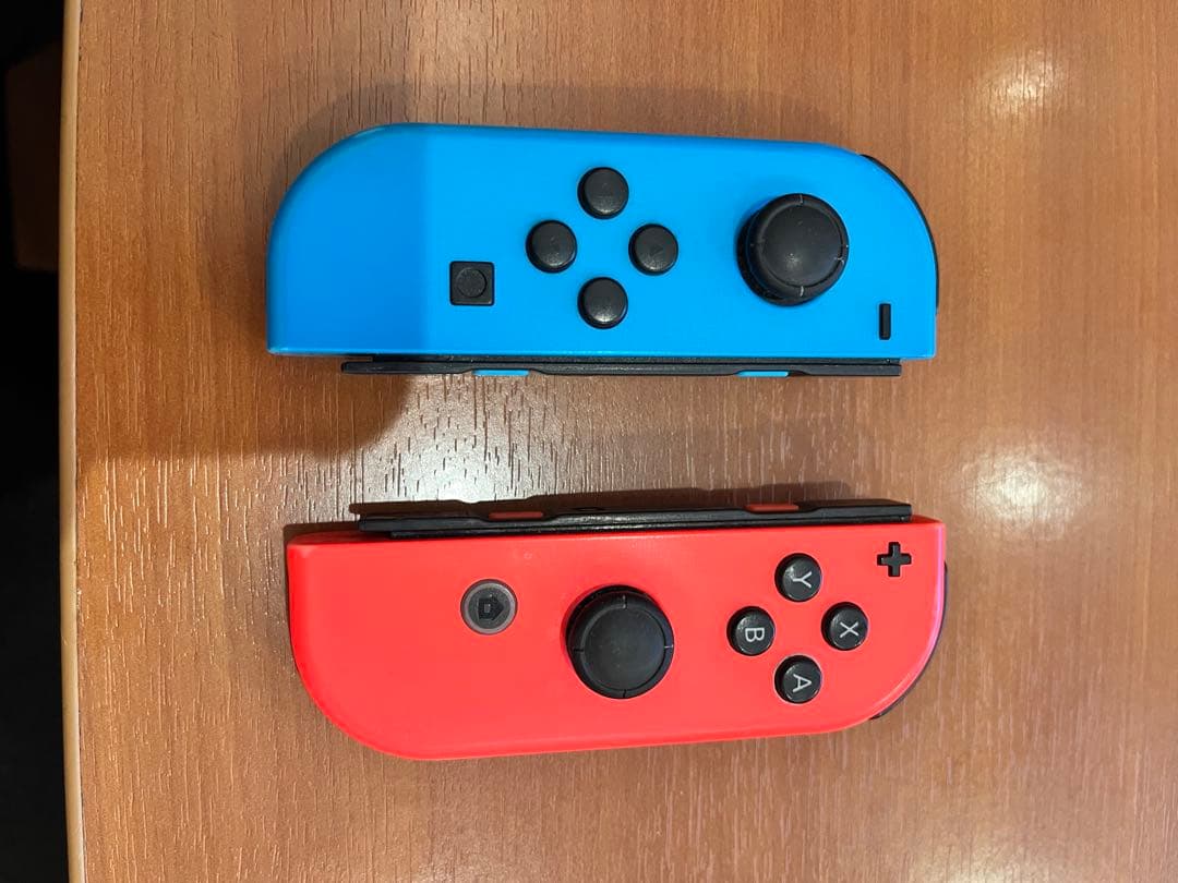 美品　Nintendo Switch 青/赤 ジョイコン付き