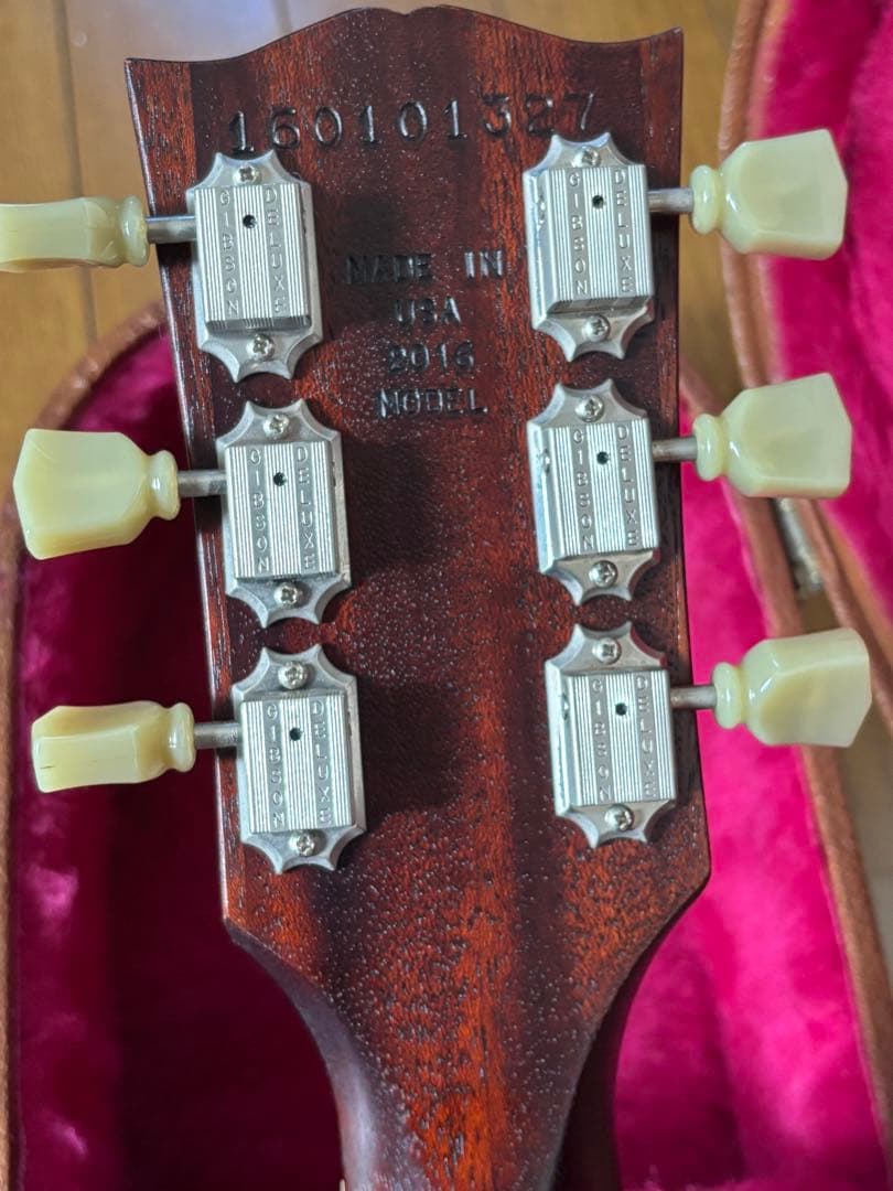 Gibson Les Paul Studio 2016 ハードケース付き