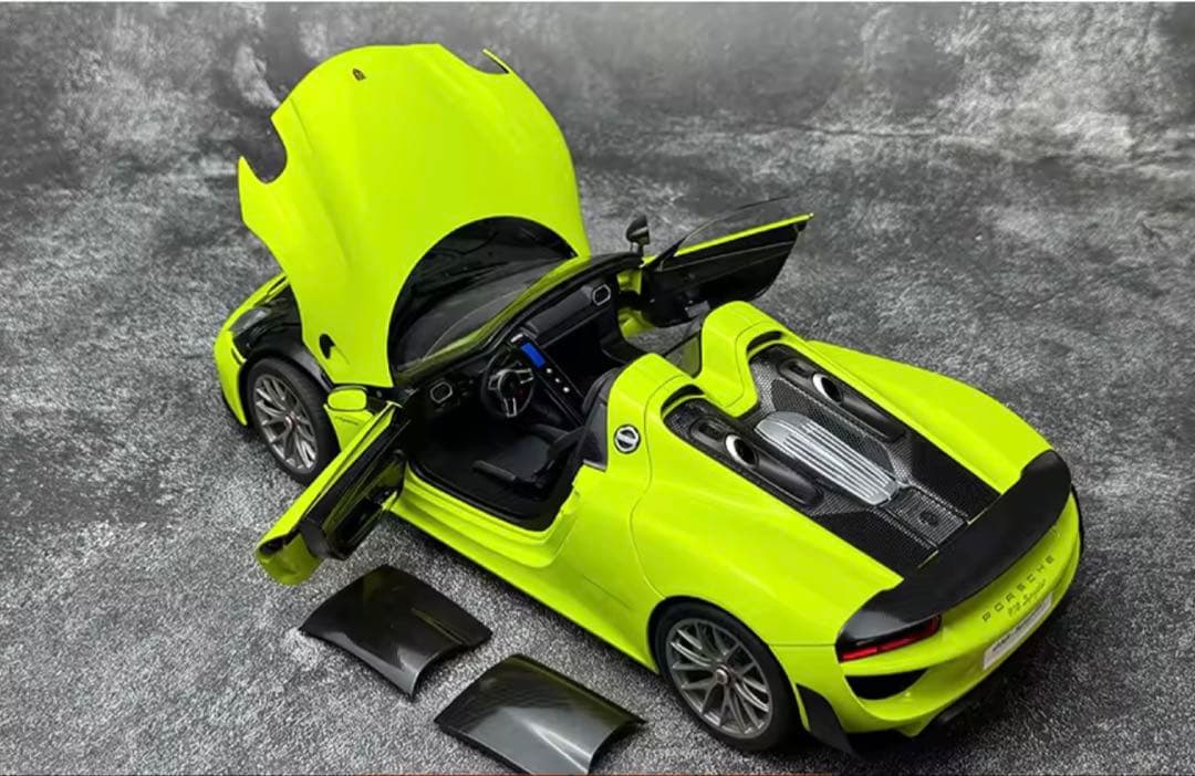Porsche 918 Spyder 1/18ミニカーライムグリーン
